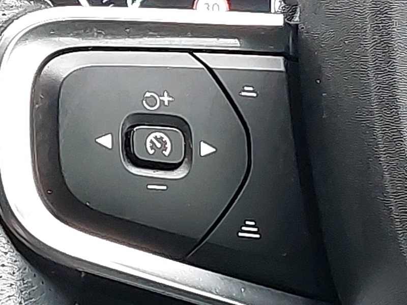 Used Volvo XC40 2021 for sale - 76331588: Photo 10