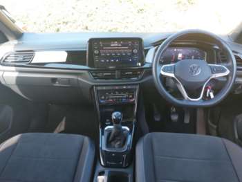 Used Volkswagen T-Roc 2023 for sale - 74595380: Photo