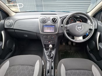 Used Dacia Sandero Stepway 2016 for sale - 78933213: Photo