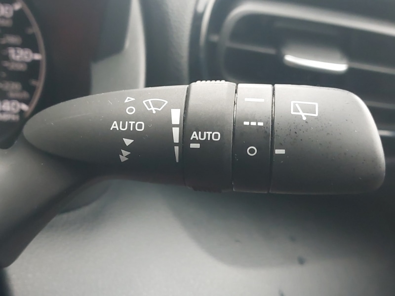 Used Toyota Yaris 2023 for sale - 77062705: Photo 13