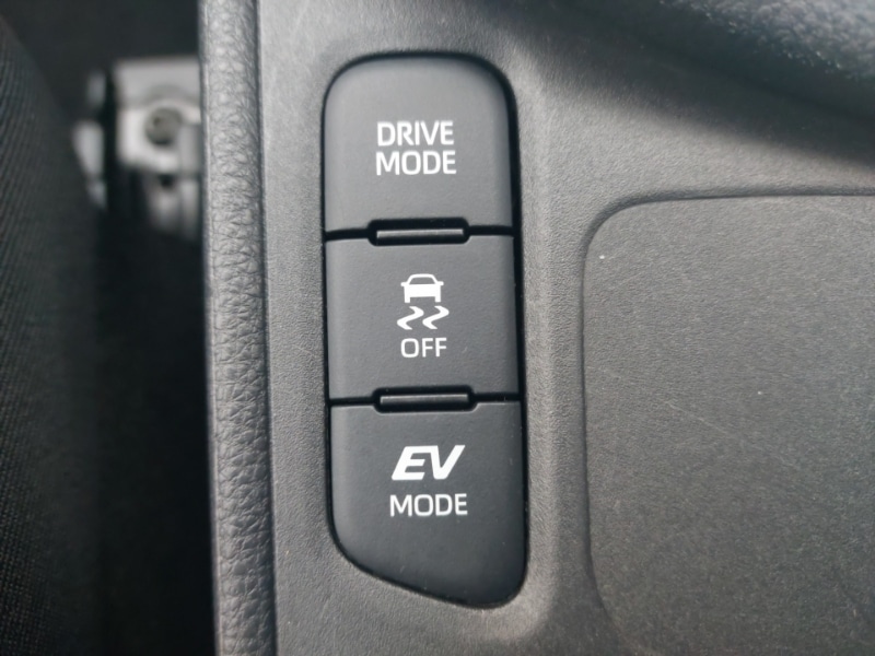 Used Toyota Yaris 2023 for sale - 77062705: Photo 15