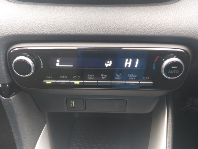 Used Toyota Yaris 2023 for sale - 77062705: Photo 17