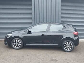 Used Renault Clio 2023 for sale - 78033244: Photo