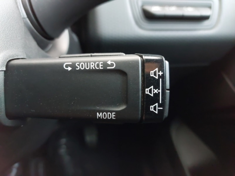 Used Renault Clio 2021 for sale - 76954850: Photo 17