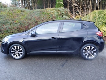 Used Renault Clio 2021 for sale - 76954850: Photo