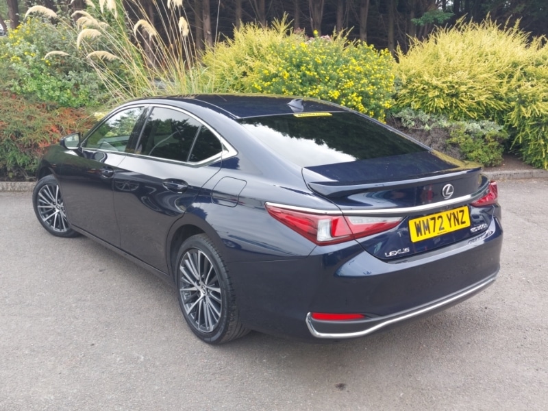 Used Lexus ES 2023 for sale - 76548759: Photo 3