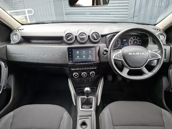 Used Dacia Duster 2023 for sale - 79452043: Photo