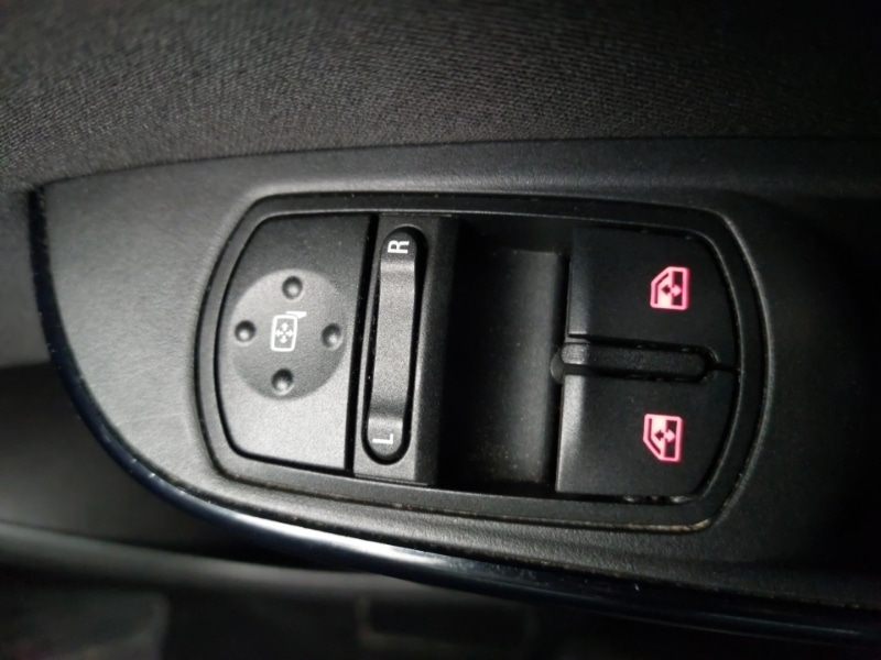 Used Vauxhall Corsa 2017 for sale - 77428615: Photo 18