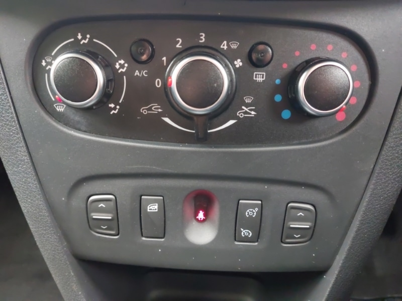 Used Dacia Sandero Stepway 2020 for sale - 76348573: Photo 16