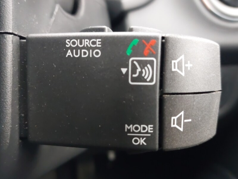 Used Dacia Sandero Stepway 2020 for sale - 76348573: Photo 19