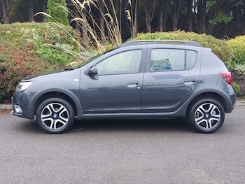 Used Dacia Sandero Stepway 2020 for sale - 76348573: Photo