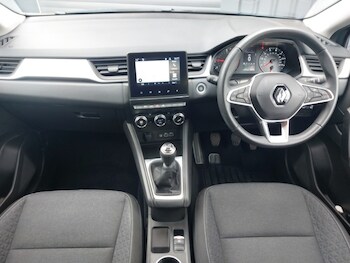 Used Renault Captur 2023 for sale - 78428598: Photo