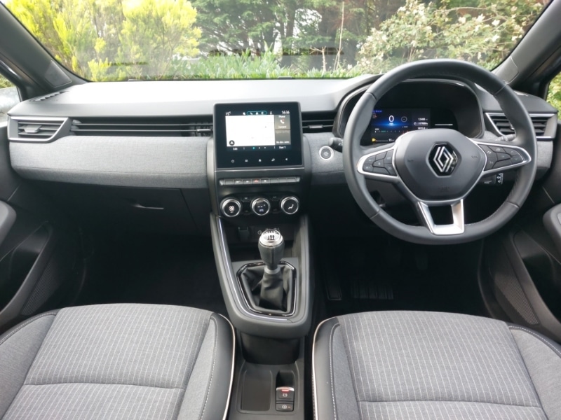 Used Renault Clio 2024 for sale - 76053016: Photo 2