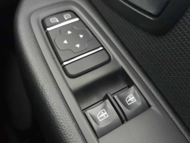 Used Renault Clio 2017 for sale - 77150399: Photo 16