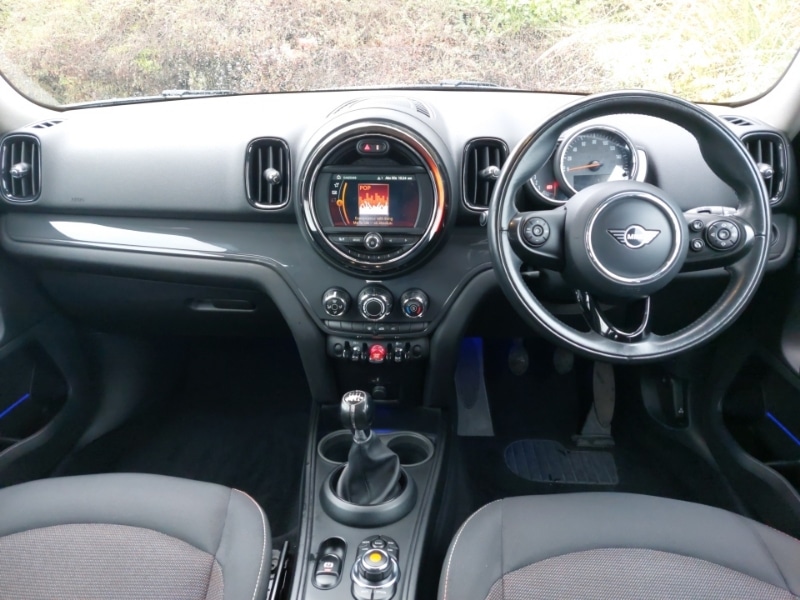 Used MINI Countryman 2018 for sale - 76624320: Photo 2