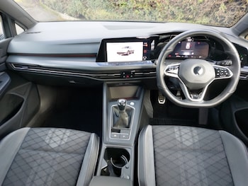 Used Volkswagen Golf 2021 for sale - 76533427: Photo