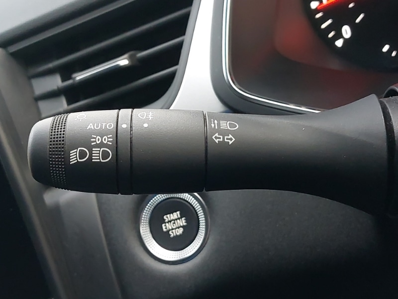 Used Renault Captur 2022 for sale - 76963894: Photo 12