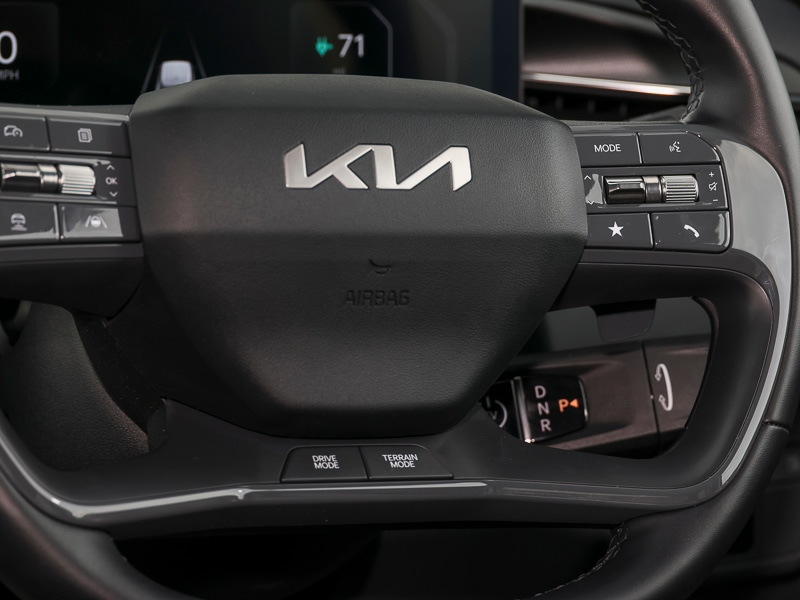 Used Kia EV9 2025 for sale - 76160803: Photo 16