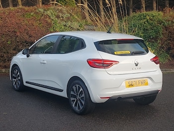 Used Renault Clio 2021 for sale - 76906765: Photo