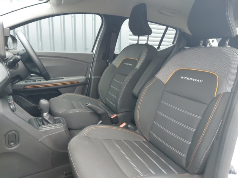 Used Dacia Sandero Stepway 2022 for sale - 77596772: Photo 5