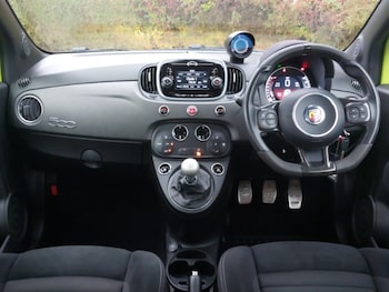 Used Abarth 595 2018 for sale - 76471767: Photo