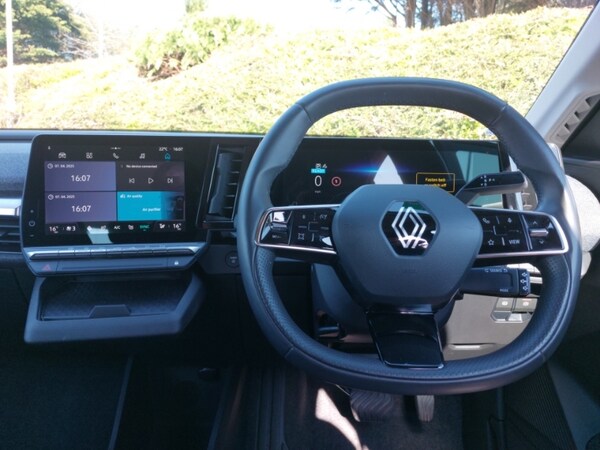 Used Renault Megane E Tech 2022 for sale - 75684433: Photo 7