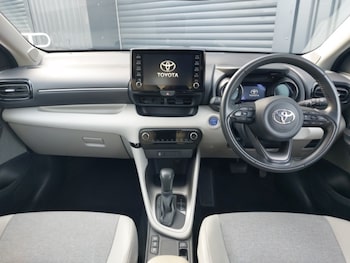 Used Toyota Yaris 2021 for sale - 79517702: Photo