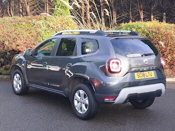 Used Dacia Duster 2018 for sale - 76498209: Photo