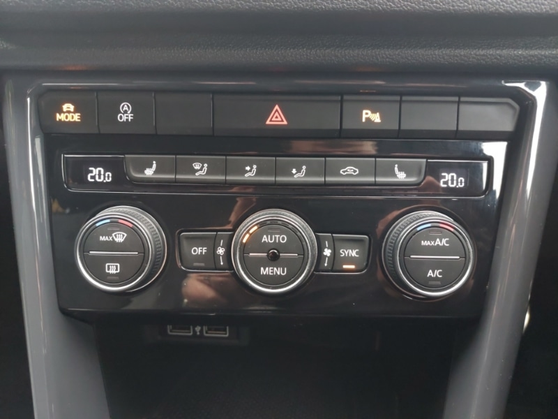 Used Volkswagen T-Roc 2019 for sale - 76054559: Photo 17