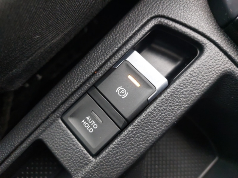 Used Volkswagen T-Roc 2019 for sale - 76054559: Photo 18