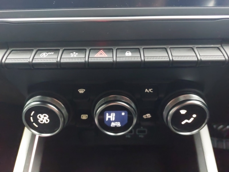 Used Renault Clio 2023 for sale - 77669628: Photo 10