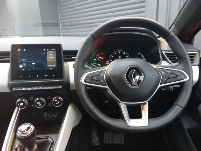 Used Renault Clio 2023 for sale - 77669628: Photo 3