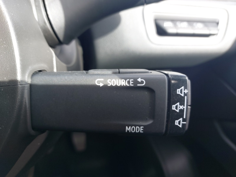 Used Renault Captur 2022 for sale - 78147654: Photo 17