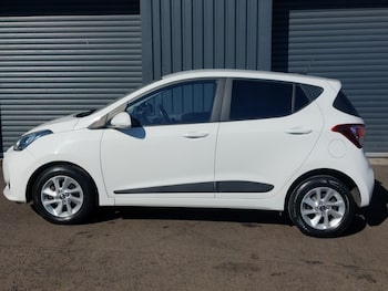 Used Hyundai i10 2017 for sale - 78369435: Photo