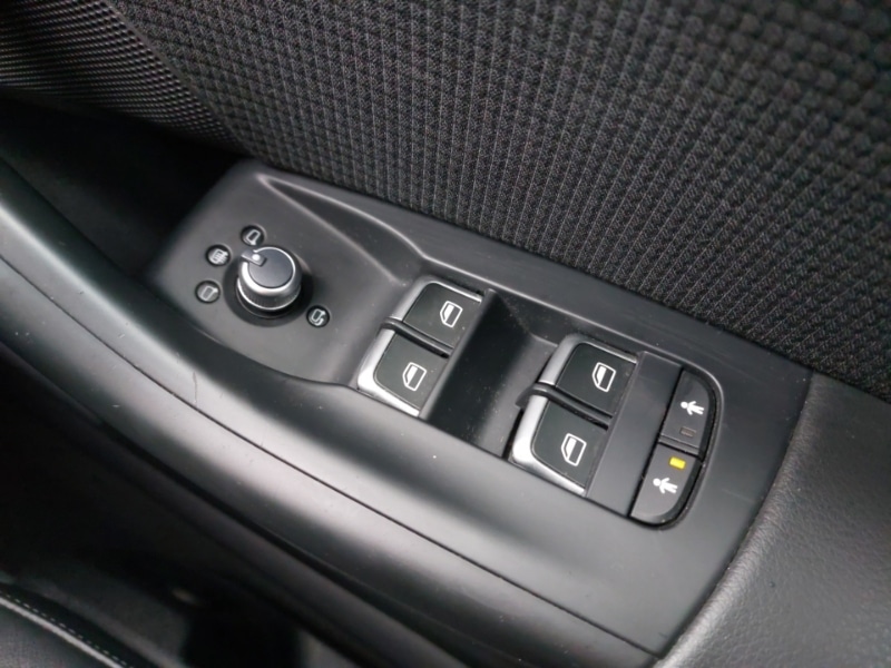 Used Audi Q3 2018 for sale - 77669636: Photo 12