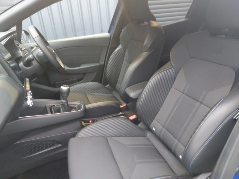 Used Renault Clio 2025 for sale - 77682622: Photo 5