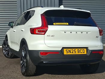 Used Volvo XC40 2025 for sale - 79689096: Photo