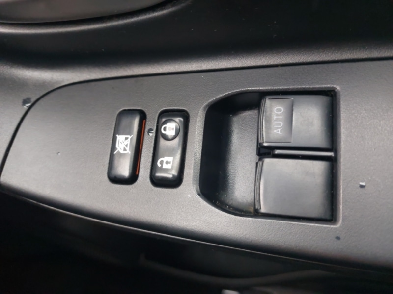 Used Toyota Yaris 2016 for sale - 77992438: Photo 17