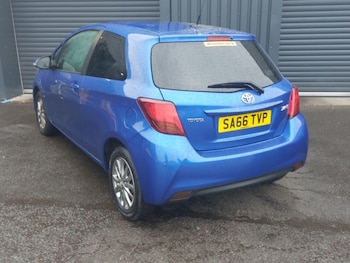 Used Toyota Yaris 2016 for sale - 77992438: Photo