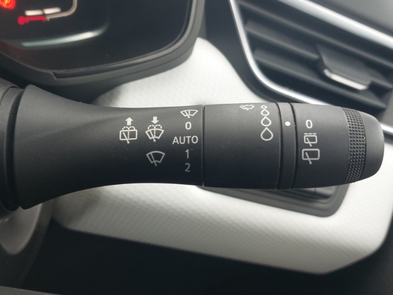 Used Renault Clio 2023 for sale - 77898126: Photo 13