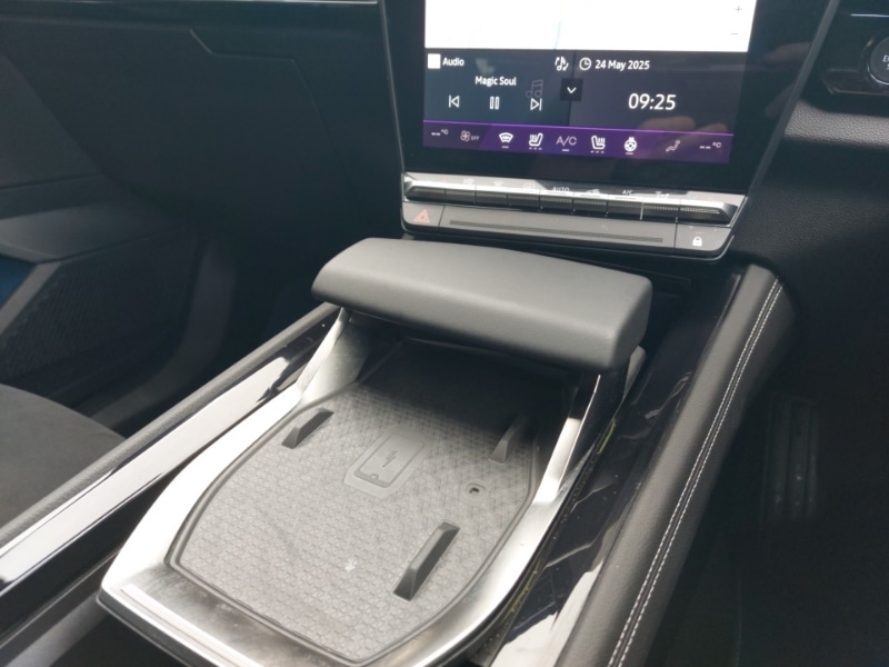 Used Renault Other 2024 for sale - 76613895: Photo 14