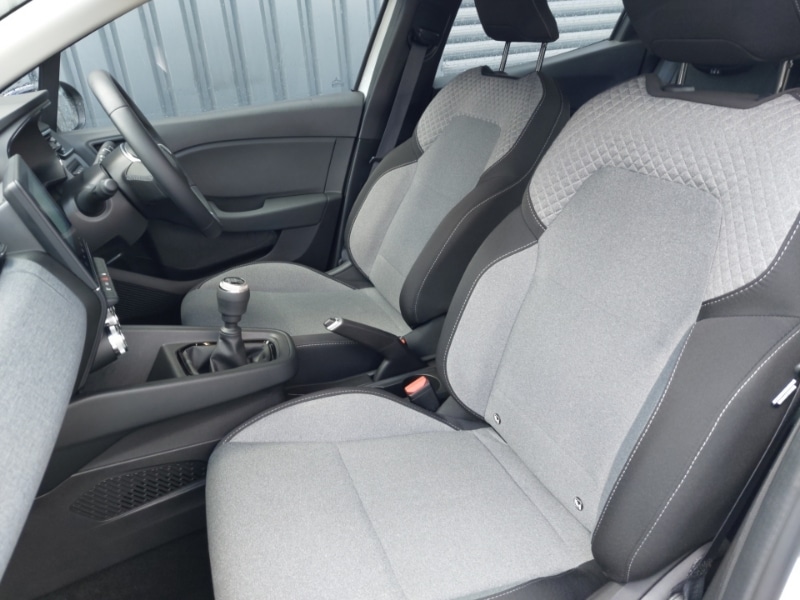 Used Renault Clio 2024 for sale - 78125741: Photo 5