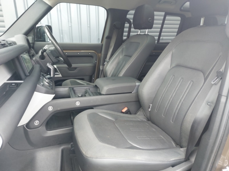 Used Land Rover Defender 2020 for sale - 77790615: Photo 4