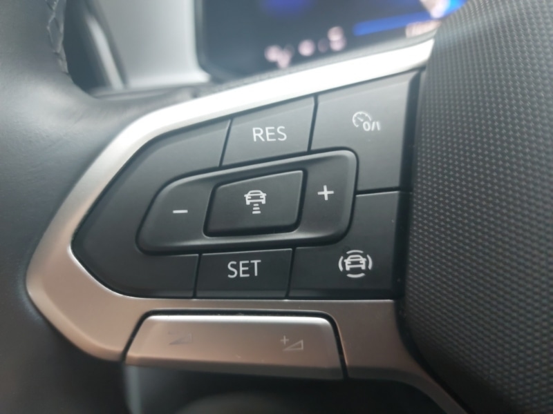 Used Volkswagen T-Roc 2024 for sale - 76506907: Photo 15