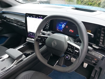 Used Renault Other 2024 for sale - 75640709: Photo