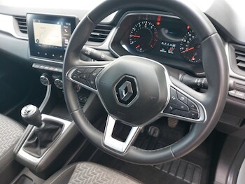 Used Renault Captur 2022 for sale - 75539302: Photo