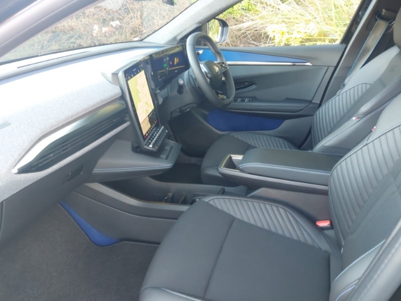 Used Renault Scenic E-Tech 2024 for sale - 77047077: Photo 5