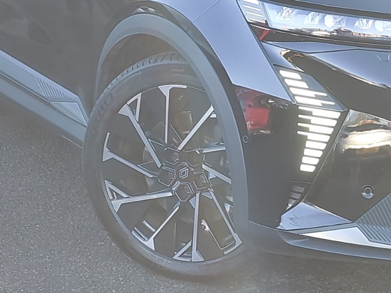 Used Renault Scenic E-Tech 2024 for sale - 77047077: Photo 9