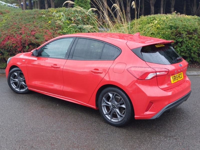 Used Ford Focus 2019 for sale - 76188323: Photo 3