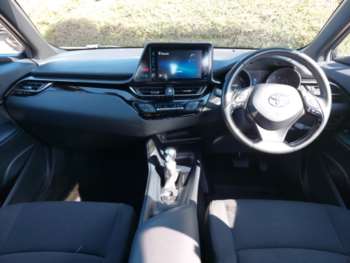 Used Toyota C-HR 2019 for sale - 74882560: Photo